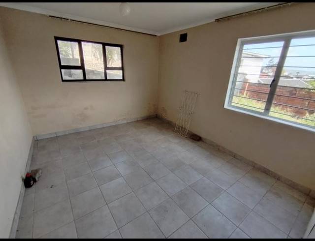 4 BEDROOM HOUSE FOR SALE IN KENVILLE